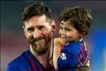 VIDEO: Messi bị con trai xoáy sâu nỗi đau thua trận
