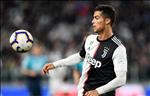 Chỉ một cầu thủ có thể chơi bóng đến già như Ronaldo