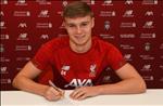 Chấn thương nghiêm trọng, sao tuổi teen vẫn được Liverpool ban ơn