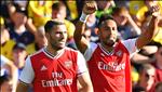 Chọc thủng lưới Watford, Aubameyang lập kỷ lục mới