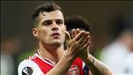 Granit Xhaka đeo băng đội trưởng của Arsenal, Aubameyang nói gì?