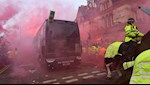 Hội hooligan của Liverpool bày mưu tấn công xe bus MU