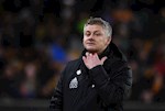 CĐV MU “cà khịa” HLV Solskjaer: “Ông ơi ông ở lại”