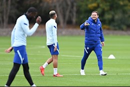 Chelsea vừa đá vừa run trên đất Nga