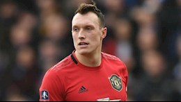 Solskjaer tiết lộ lý do loại Phil Jones khỏi đội hình dự Premier League