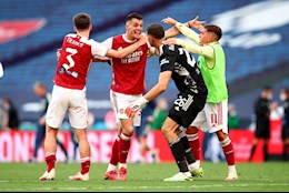 Từ vực sâu bi kịch 1 năm trước, Granit Xhaka đã trở lại như thế nào? (P1)