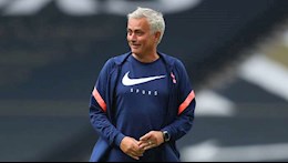 Berbatov: "Mourinho đã biến Spurs thành một ứng viên vô địch"