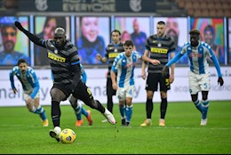 Thắng nhọc Napoli, Inter thu hẹp cách biệt với AC Milan