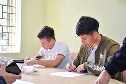 Quang Hải nhận thêm học bổng, cùng lúc học 2 trường đại học