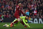 Siêu hậu vệ cánh Liverpool tiếc nuối vì chơi xấu Messi