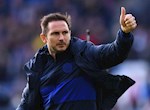 Chelsea đã được ân xá, vì sao Lampard vẫn án binh bất động?