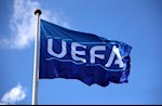 Chủ tịch UEFA khuyến khích các giải VĐQG sớm trở lại thi đấu trên sân không khán giả