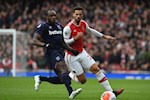 Sao cho mượn gặp xui quyết bám trụ ở lại Arsenal