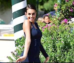 Không thể rời mắt với thân hình nóng bỏng của bạn gái Ronaldo