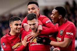 Gary Neville dự đoán đội vô địch và thứ hạng của MU ở NHA mùa tới?