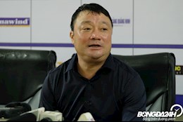 HLV Trương Việt Hoàng lên bàn phẫu thuật trước thềm mùa giải mới