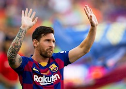 Và Messi vẫn ở lại Barcelona...