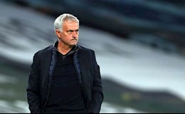 Mourinho: “Tottenham đang chơi một trò mạo hiểm”