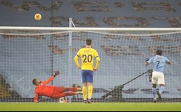 Raheem Sterling đá hỏng 11m, Pep Guardiola nói gì?