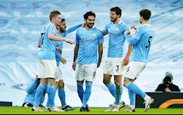 Quay lại với bản ngã bóng đá của mình, Pep Guardiola đã vực dậy Man City