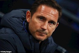 Bị sa thải, Lampard vẫn được Chelsea chơi đẹp