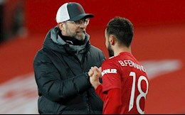 Bức ảnh Klopp bắt tay với Bruno Fernandes gây sốt