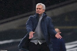 Mourinho nhắc tới câu chuyện "Mèo đuổi chuột" sau thất bại của Tottenham