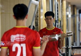 Đình Trọng đối mặt nguy cơ vắng mặt ở AFF Cup 2020