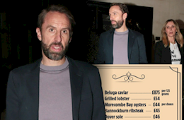 HLV tuyển Anh ăn mừng vé dự VCK World Cup 2022 ở nhà hàng sang trọng