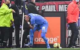 Trận Lyon vs Marseille bị hủy vì Payet lĩnh trọn chai nước vào mặt