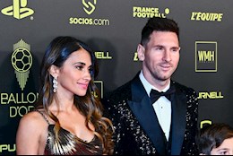 Messi đưa vợ con đi nhận Quả bóng vàng 2021