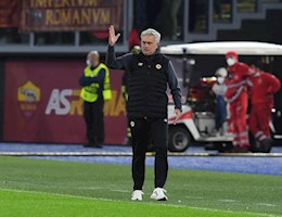 Roma bị cầm hòa 2-2, Jose Mourinho nổi điên với trọng tài