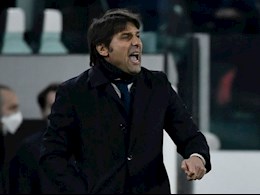 HLV Conte giơ ngón tay thối về phía sếp cũ tại Juventus