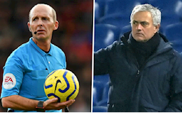 Mourinho lên tiếng bảo vệ trọng tài Mike Dean sau khi bị dọa giết