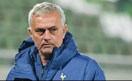 SỐC: Cầu thủ Tottenham ngày càng không phục Mourinho?