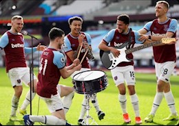 Lingard thổi kèn, West Ham hoá ban nhạc mới nổi làm dậy sóng MXH