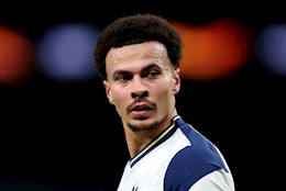 Dele Alli bị bạn gái đá vì... mải chơi game