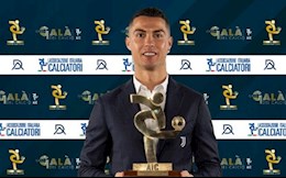 Không lâu sau khi bật bãi khỏi Cup C1, Ronaldo ẵm ngay cú đúp danh hiệu tại Serie A