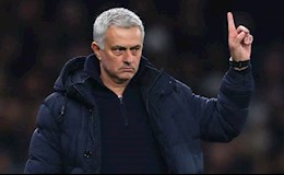 Mourinho cao giọng: “Đừng chê bai HLV quan trọng bậc nhất lịch sử!”