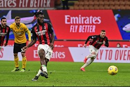 Suýt chết trên sân nhà, AC Milan có nguy cơ bị Inter bỏ xa