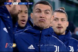 Ronaldo bĩu môi khi chứng kiến đồng đội ghi bàn