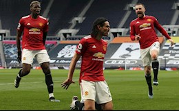 ‘Man United may mắn vì có Cavani’