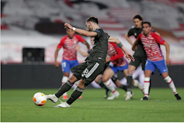 Bruno Fernandes ghi bàn bằng 1 mắt