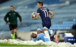 Wenger: "Fernandinho xứng đáng nhận thẻ đỏ vì khiêu khích Di Maria"