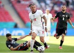 Kalvin Phillips sẵn sàng chơi mạo hiểm trước tuyển Đức