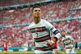 "ĐT Bồ Đào Nha không chỉ có mình Ronaldo"