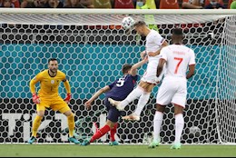 VIDEO: Lenglet mắc lỗi ngờ nghệch khiến Pháp thủng lưới