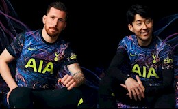 Tottenham ra mắt áo đấu sân khách chất như nước cất