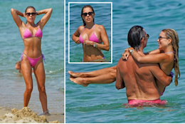 Vợ cũ Van der Vaart khoe đường cong nóng bỏng và gợi cảm