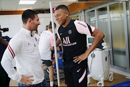 Mbappe "quay xe" khó tin sau những chỉ trích vì "làm ngơ" Messi